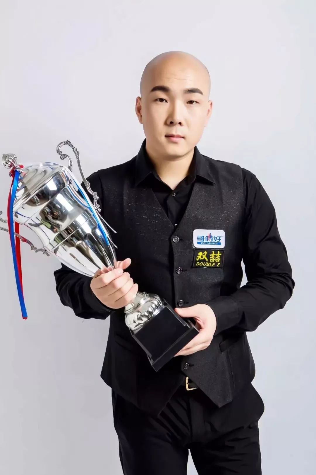 一个全场震 一个全场震