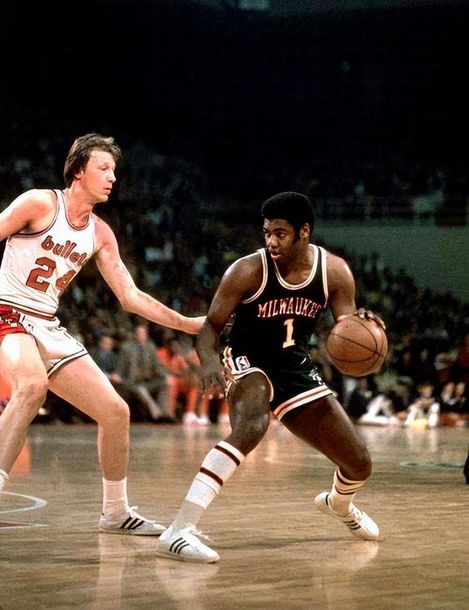 库里的历史 库里的历史