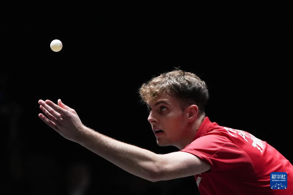 再次承担起 再次承担起